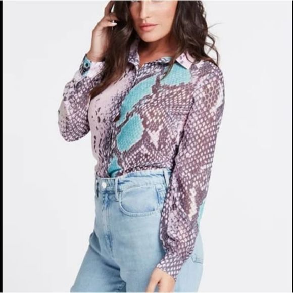 🆕️💥Guess Jeans Pop Python Combo
BLOUSE - Picture 1 of 7